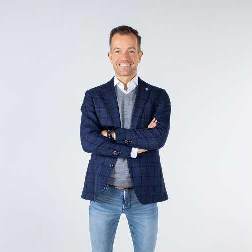 001_241211_Cox_Flitzer 1